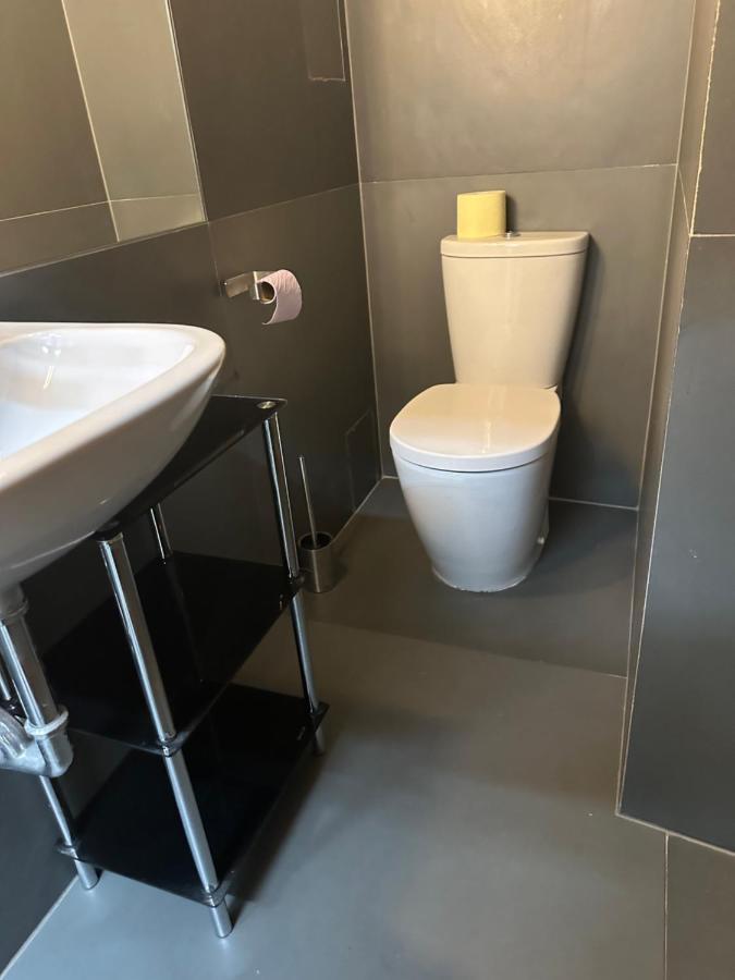 Apartment Am Schwedenplatz Wina Bagian luar foto