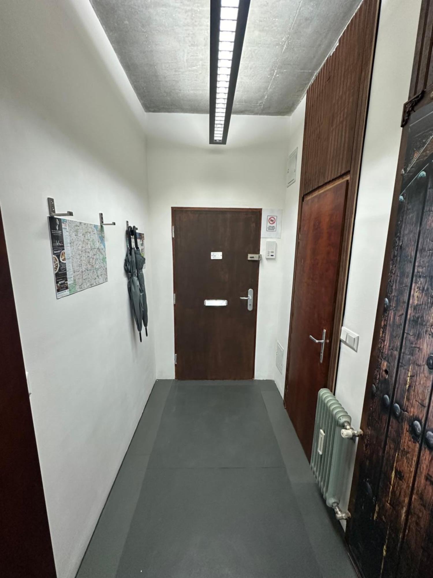 Apartment Am Schwedenplatz Wina Bagian luar foto