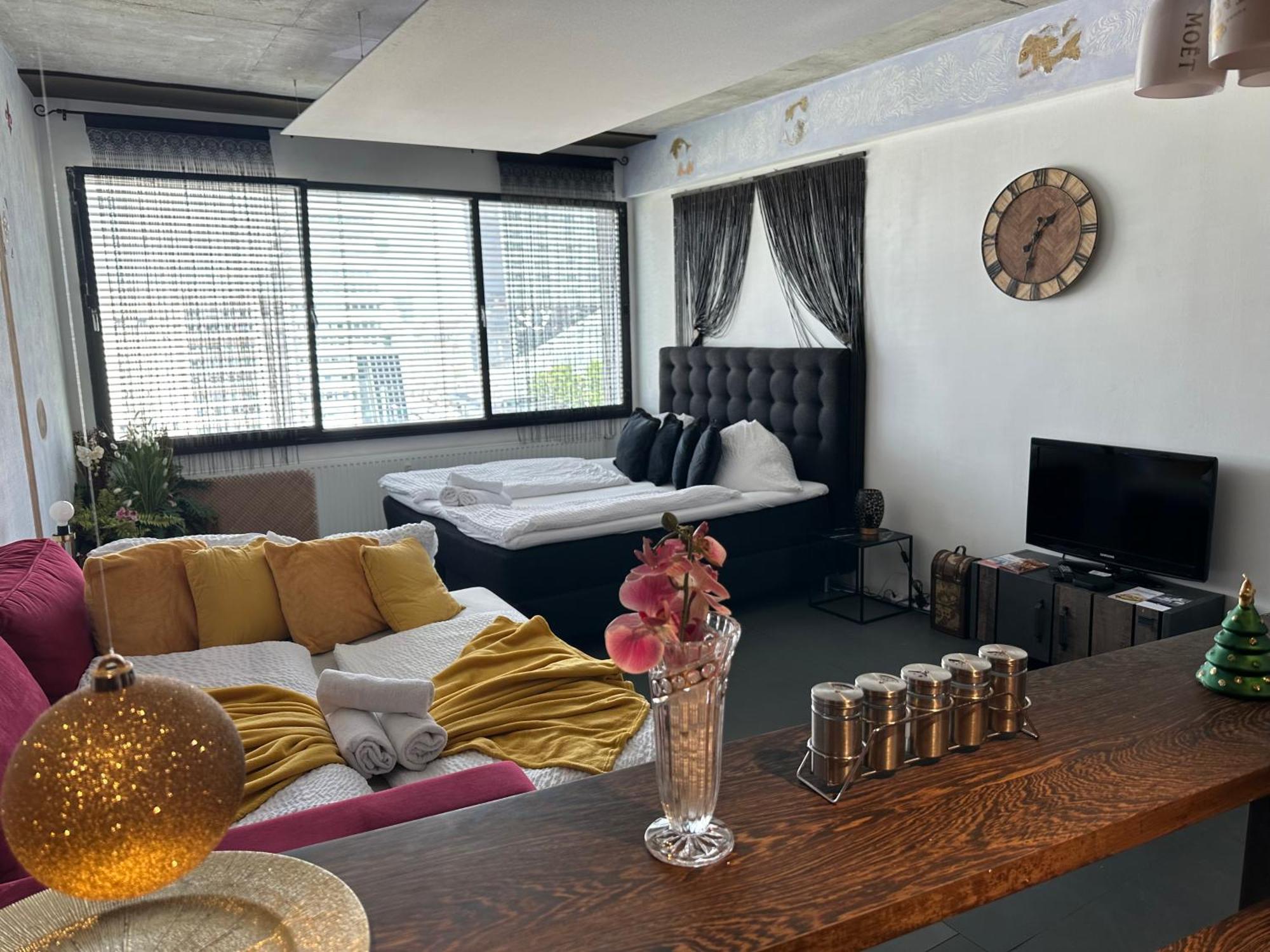 Apartment Am Schwedenplatz Wina Bagian luar foto
